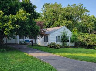 658 Elmwood Dr, Frankfort, IN 46041