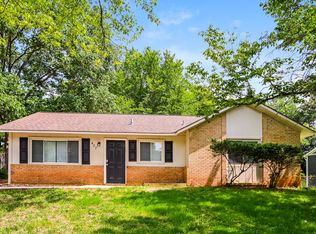 427 Huntsmoor Dr, Charlotte, NC 28217