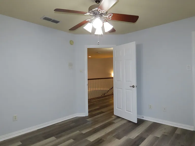 7609 Abbeywood Ct — Photo 35