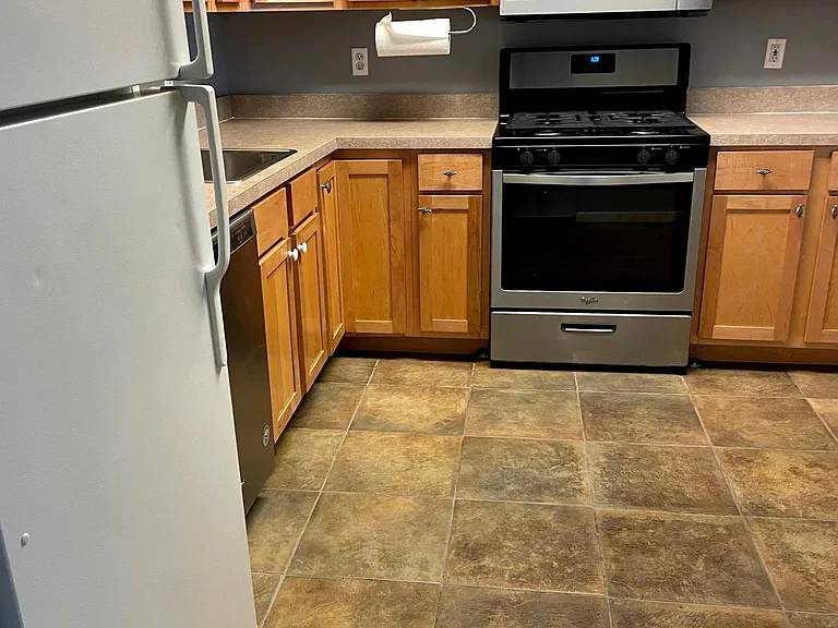 355 Old Tarrytown Rd #407 — Photo 9