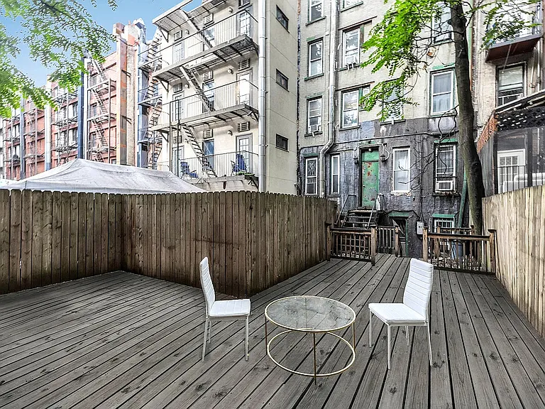 332 E 6th St #2 — Photo 6