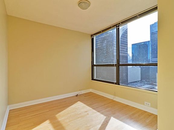 4th image of 405 N Wabash Ave Unit 2215