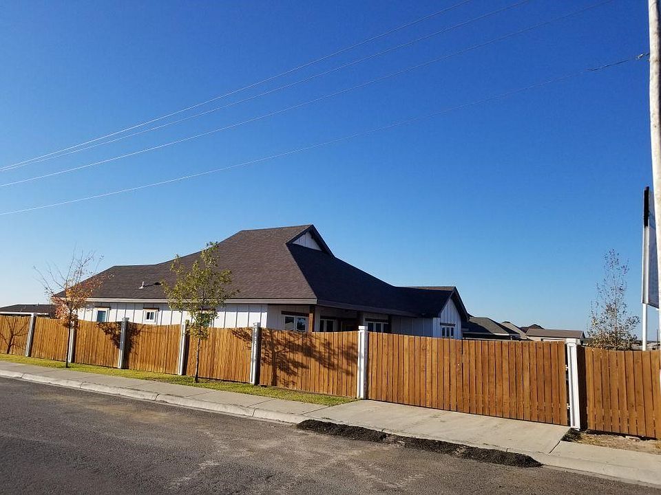 2nd image of 2302 Lemonwood St