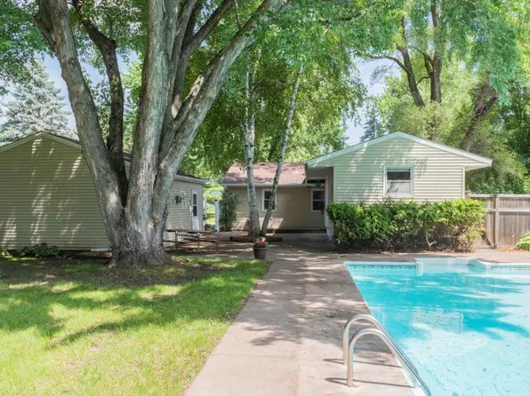 17225 11th Ave N, Plymouth, MN 55447
