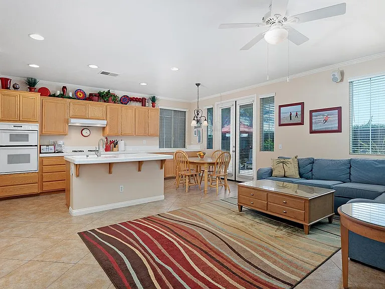 6963 Tradewinds Dr — Photo 16