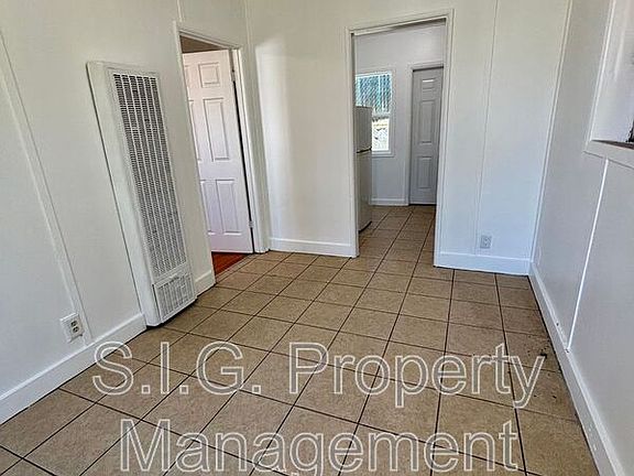 2nd image of 10156 1/4 Helendale Ave
