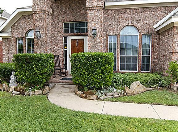 2nd image of 8512 Saffron Dr