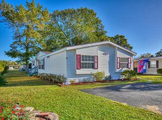 8 Dover St, Murrells Inlet, SC 29576