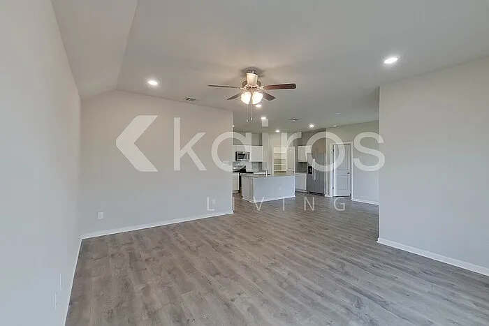 108 Santiago Ct — Photo 4