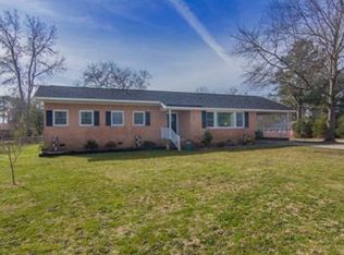 5446 Meadow Dr, Sumter, SC 29154