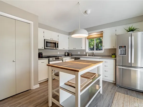 4302 S 11th St, Tacoma, WA 98405