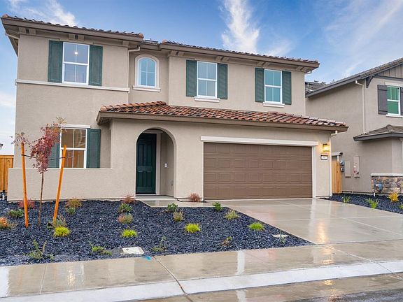 3rd image of 2667 Wisteria Drive