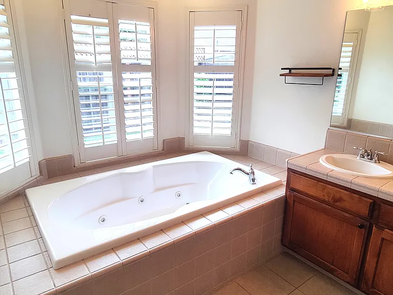678 Prescott Ave — Photo 13