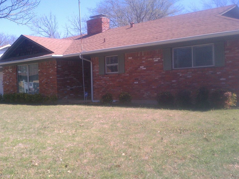 1st image of 610 Dennis Dr