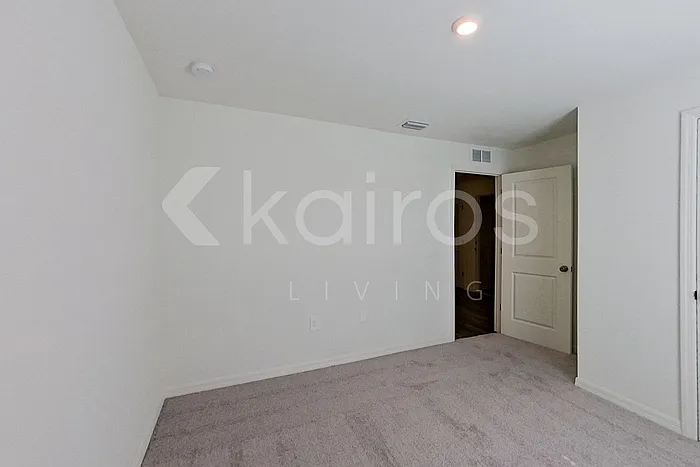 4020 Garden Blvd — Photo 14