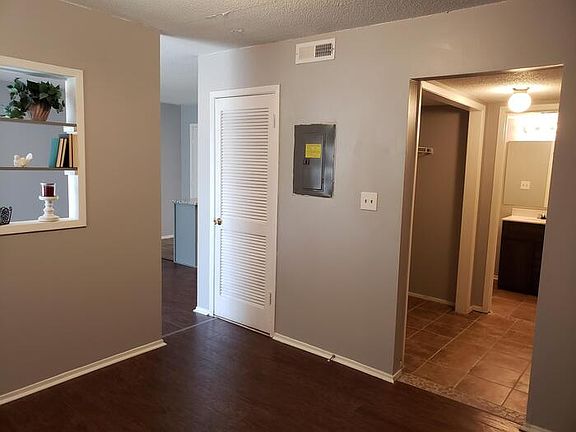 5th image of 6642 Willow Pointe Dr NW #B-1