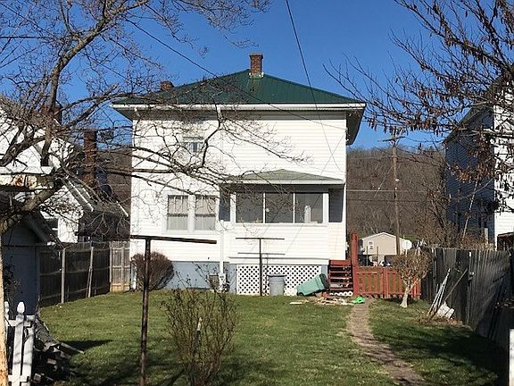 2nd image of 1048 E 2nd St