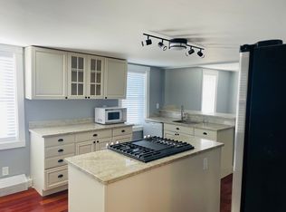 1272 W Shore Rd FLOOR 1, Warwick, RI 02889