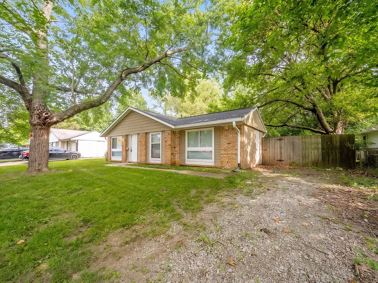 9438 Conried Dr — Photo 4