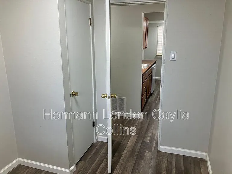 205 Ben Nevis Rd — Photo 8