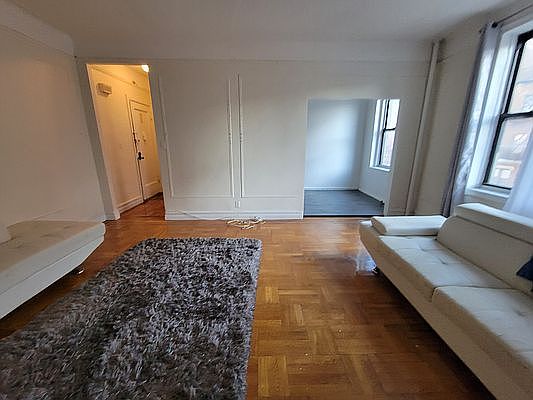 2nd image of 3230 93rd St #B1