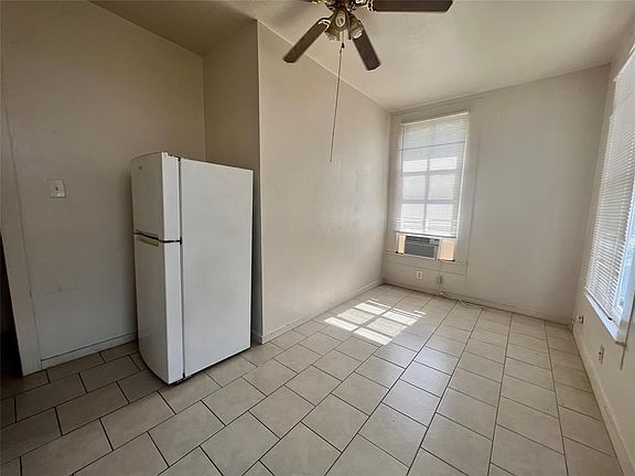 3rd image of 1910 Ursuline St #6