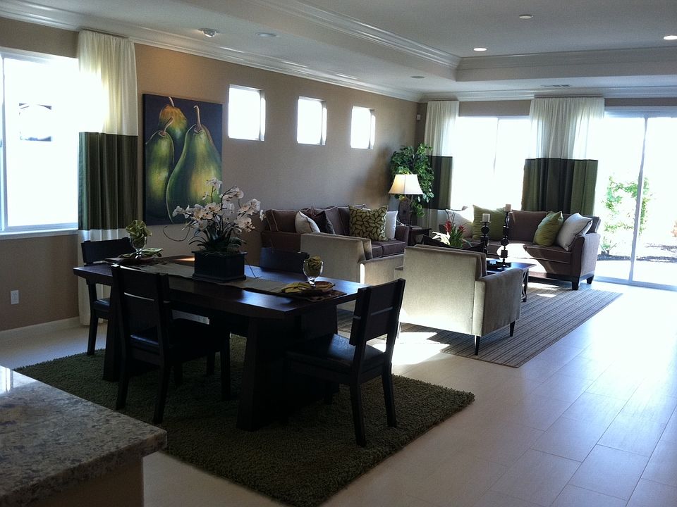 2nd image of 1704 Sandypoint Rd