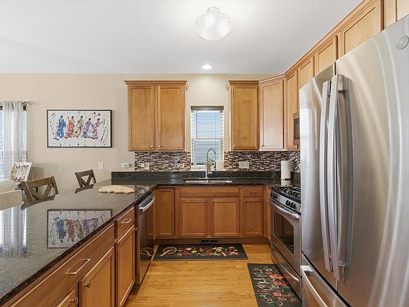 5th image of 5355 W Galewood Ave Unit B
