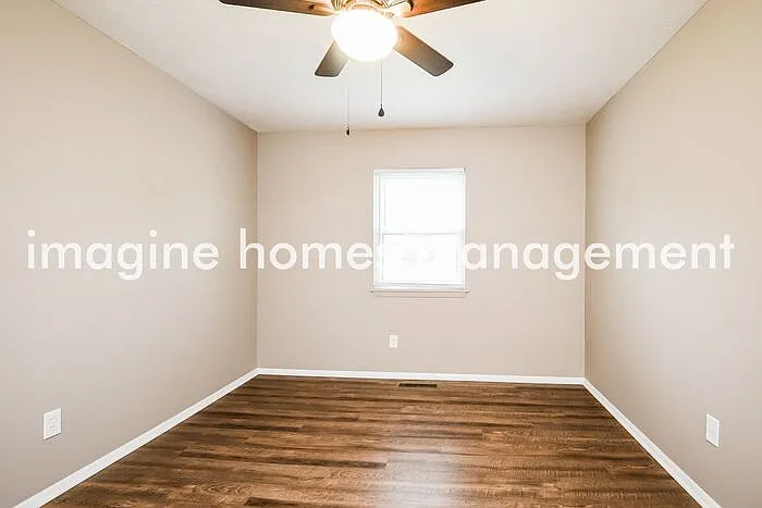35143 Bainbridge Rd — Photo 9