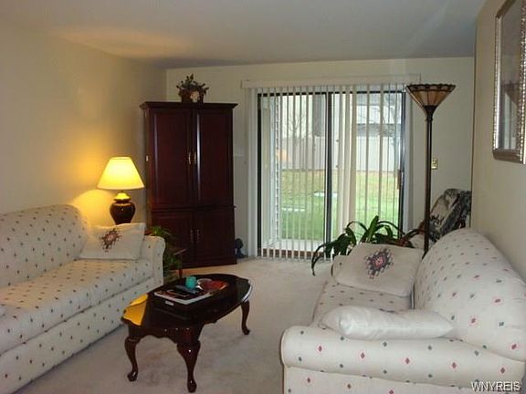 3rd image of 8B Southcreek Ct