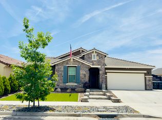 1849 W Porter Avenue, Visalia, CA 93291