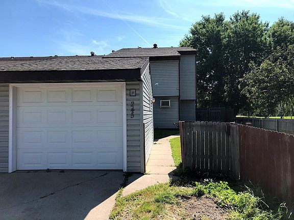 2nd image of 245 19th St E