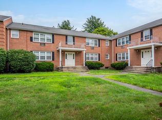 9 Grandview Dr #43B, Farmington, CT 06032