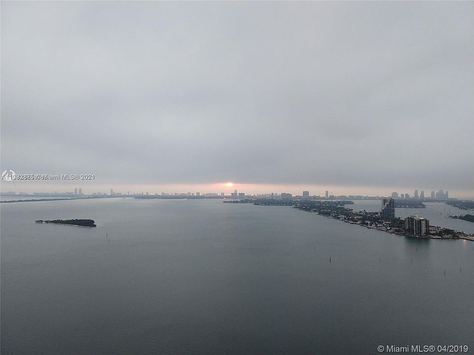 1st image of 1800 N Bayshore Dr APT 3303