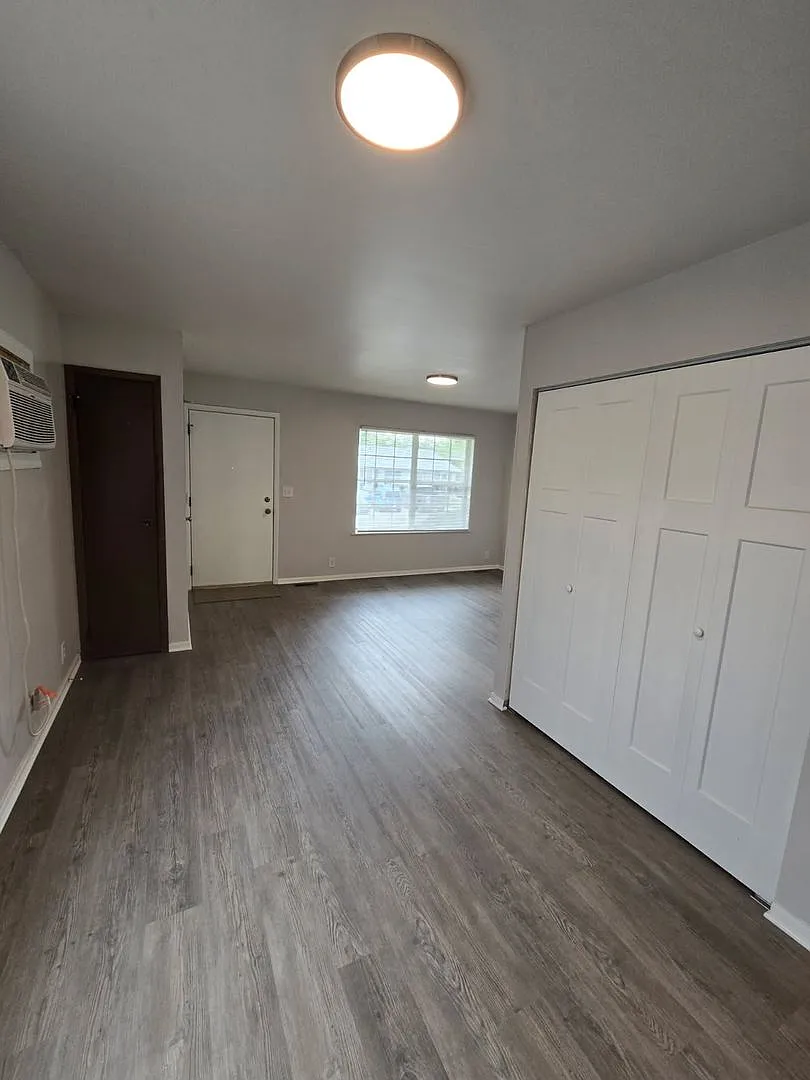 65 Sunset Dr — Photo 4