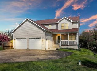 2516 N Kosciuszko Rd, McHenry, IL 60050