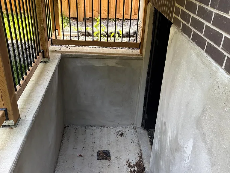 376 Mitchell Ave — Photo 30