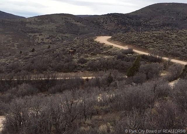 2nd image of 1529 S Beaver Bench