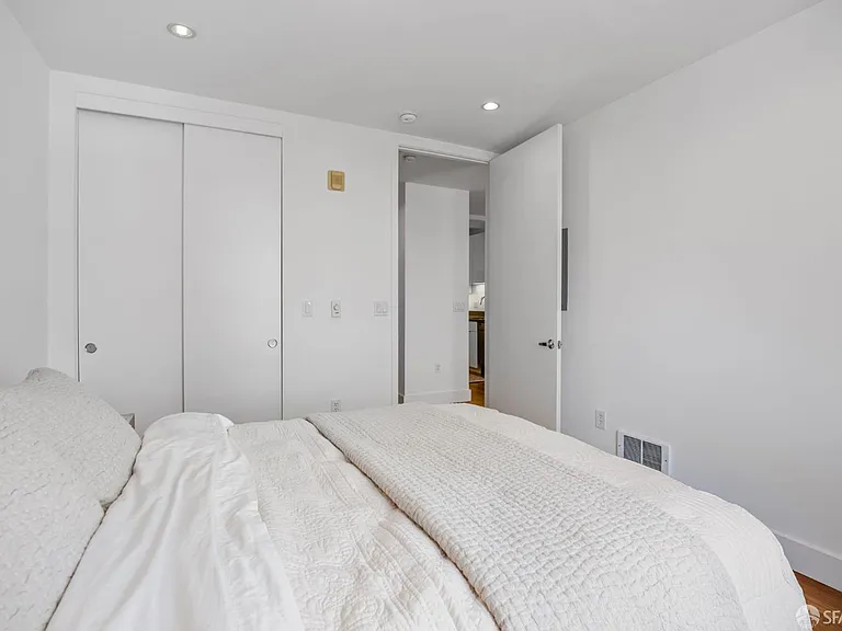 901 Bush St #405 — Photo 11