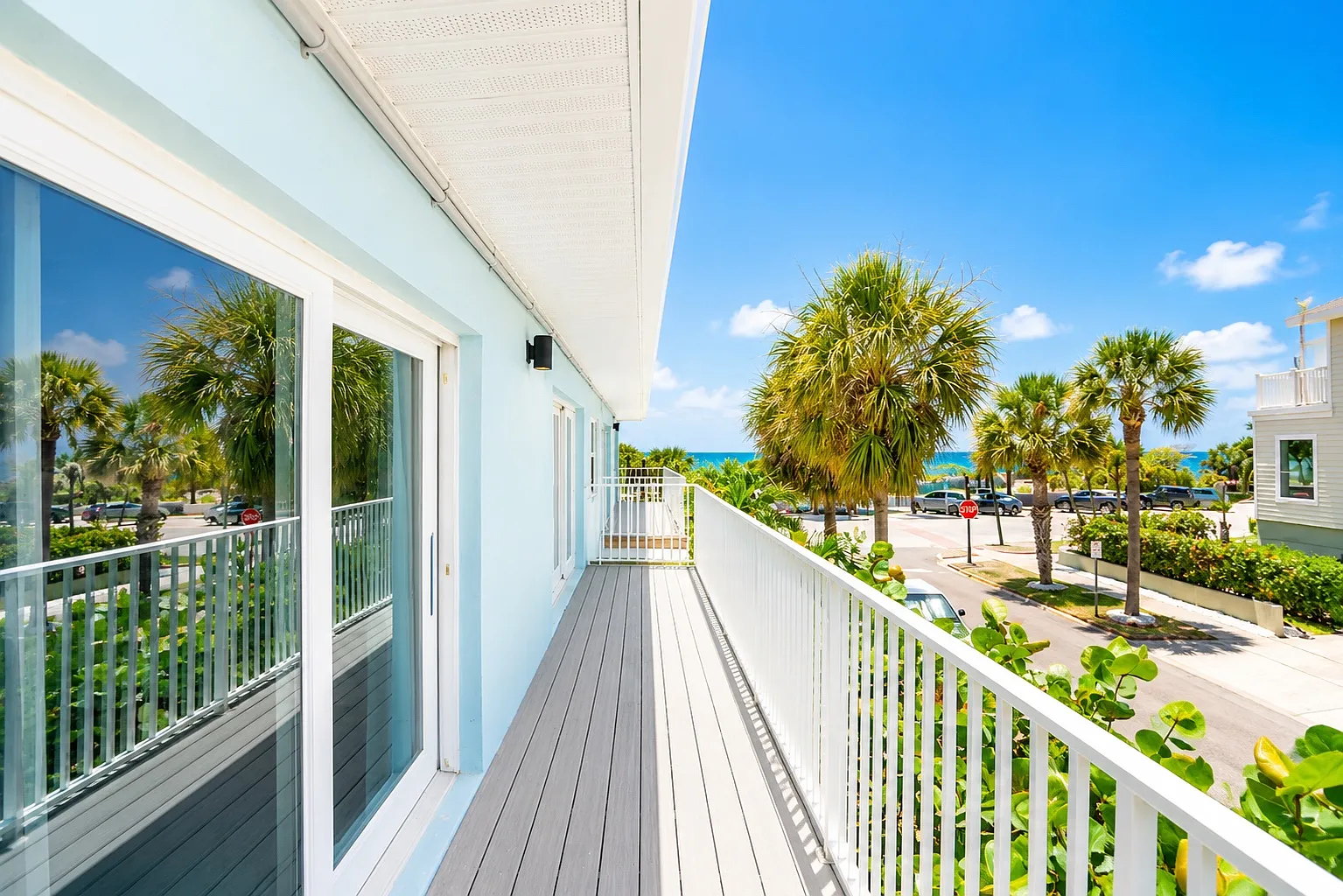 2 bed, 900 sqft, $4,000 — Photo 4