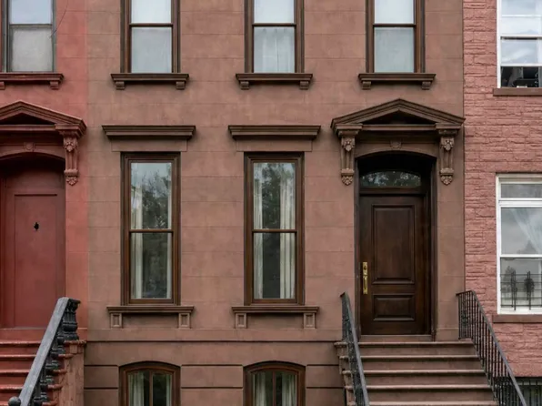 96 Albany Avenue image 1 of 1