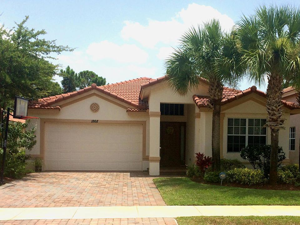 Home For Sale In Portofino Isles