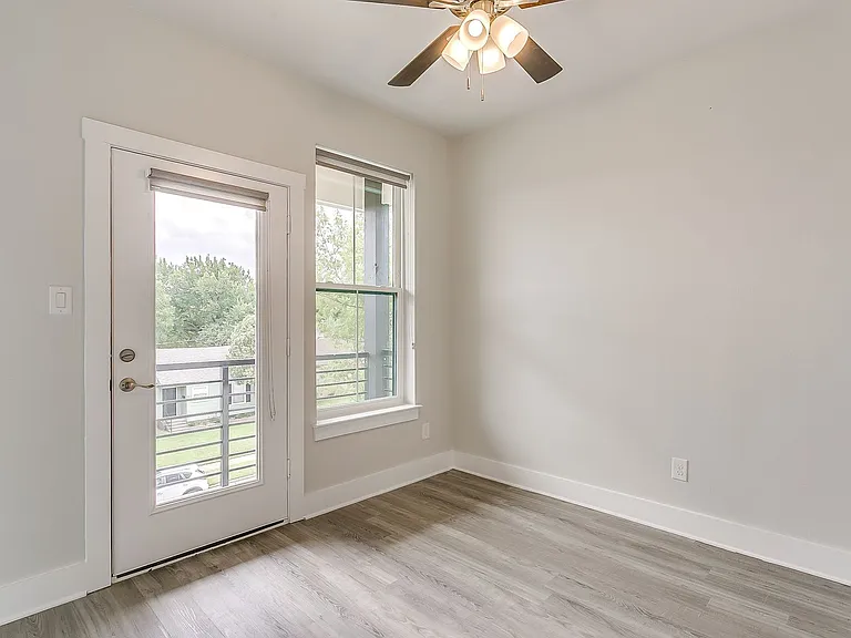 3210 Forest Park Blvd — Photo 30