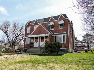 878 Medway Rd, Philadelphia, PA 19115
