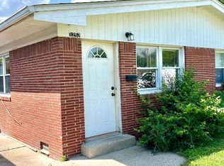 3256-3258 Mooresville Rd., Indianapolis, IN 46221