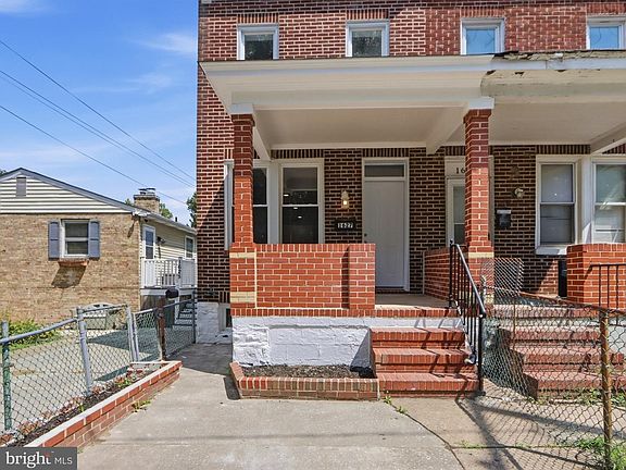 2nd image of 1627 Spence St
