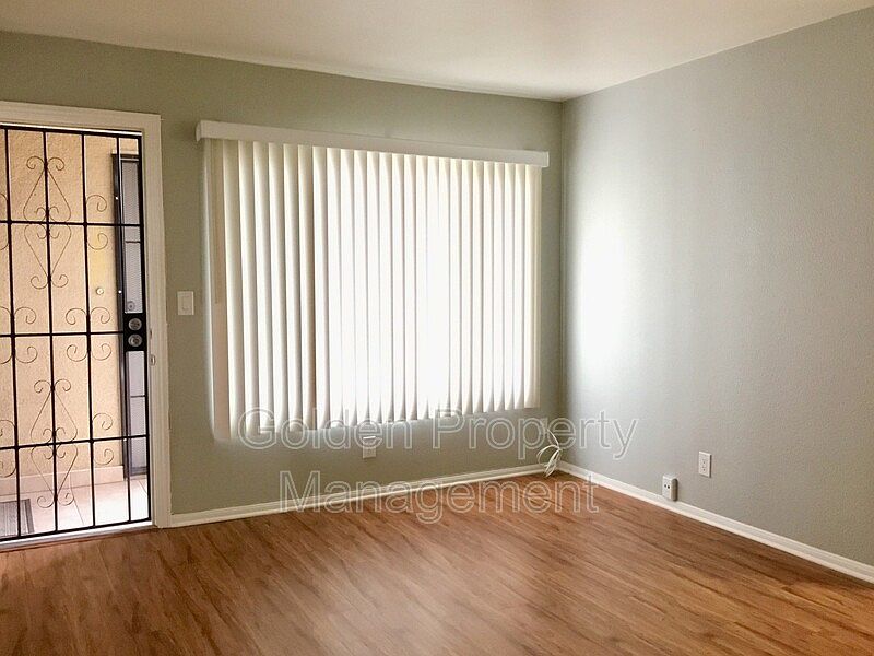 1st image of 4659 North Ave APT 6
