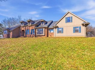 8928 McCutchan Pl, Evansville, IN 47725