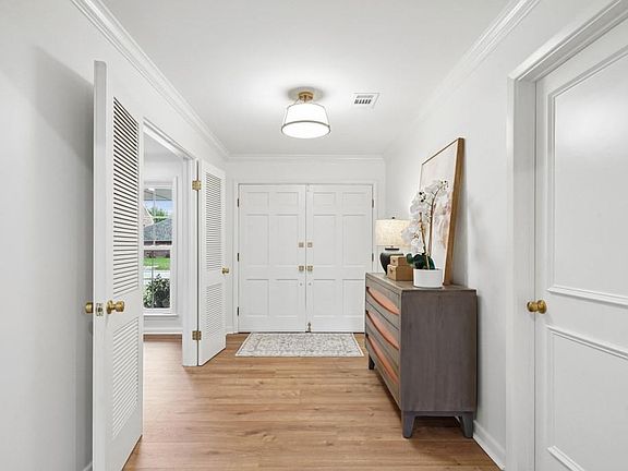 5th image of 10120 Idlewood Pl