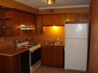4th image of 2807 Pembroke Ln #17C